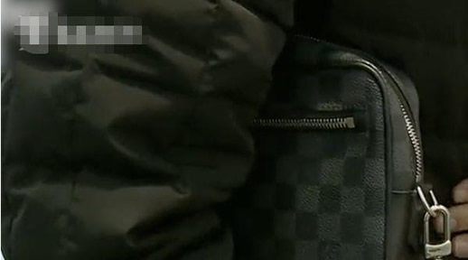 空气不好LV包褪色什么情况：详情经过这就是真相