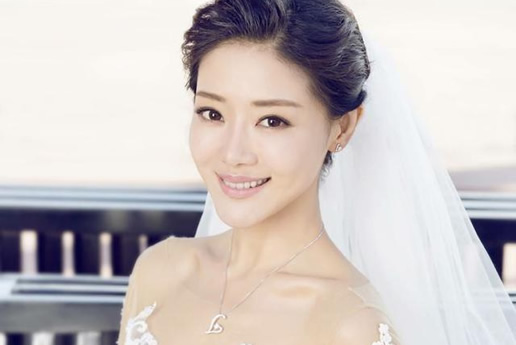 邓家佳宣布离婚原因老公是谁：演员邓家佳离婚详情曝光