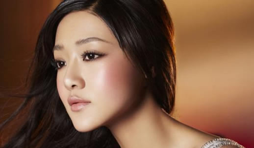 邓家佳宣布离婚原因老公是谁：演员邓家佳离婚详情曝光