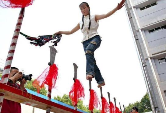 暴强图片合集：民间暴强高手（组图）