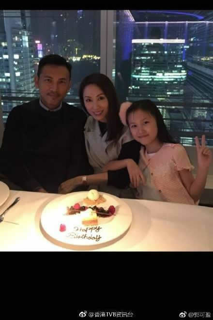 郭可盈晒照林文龙：好身材的背后都是汗水浇灌的