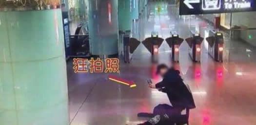 男子醉酒好友自拍什么情况:具体详情及画面过程 男子醉酒好友自拍什么情况:具体详情及画面过程