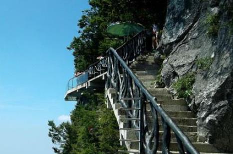 空中玻璃走廊：盘点空中玻璃走廊景点（胆小勿看）