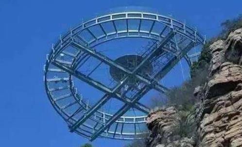 空中玻璃走廊：盘点空中玻璃走廊景点（胆小勿看）