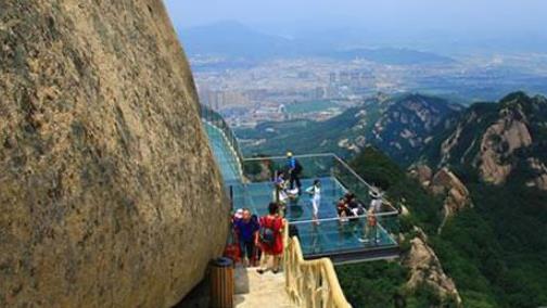 空中玻璃走廊：盘点空中玻璃走廊景点（胆小勿看）