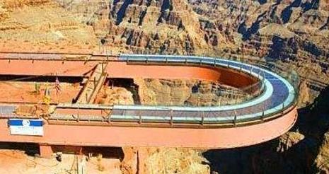 空中玻璃走廊：盘点空中玻璃走廊景点（胆小勿看）