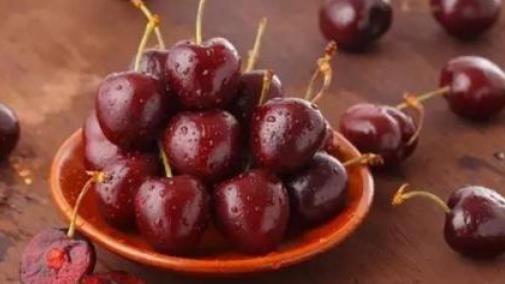 吃车厘子血便20次:5天吃掉6斤车厘子后果太可怕 吃车厘子血便20次:5天吃掉6斤车厘子后果太可怕