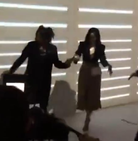 杨幂秀可爱舞姿：久违的可爱舞姿