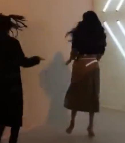 杨幂秀可爱舞姿：久违的可爱舞姿