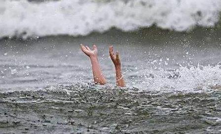 出租司机救人溺亡令人泪目：详情过程（溺水应该怎么办）