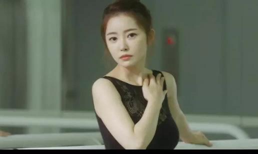 韩国r级限制十大电影2019：女主角漂亮香艳剧照精选