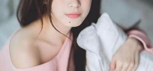 女人长痣巨富痣有哪些：分享女人巨富痣和大福痣