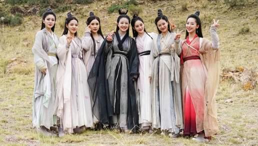 倚天屠龙记慢动作什么情况：新版倚天精彩美女剧照