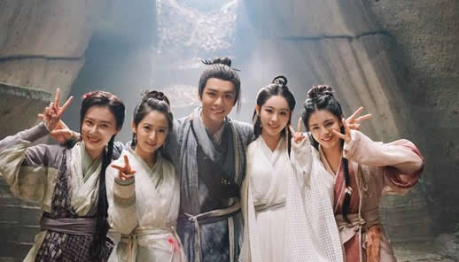 倚天屠龙记慢动作什么情况：新版倚天精彩美女剧照