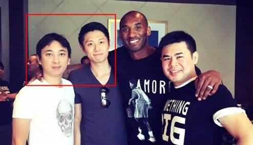 张嘉倪回应买超身份是什么揭晓：买超背景及张嘉倪恋爱经历