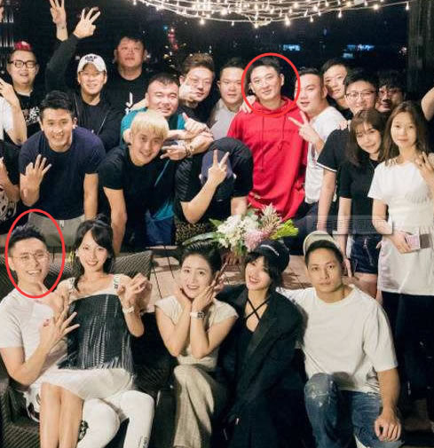 张嘉倪回应买超身份是什么揭晓：买超背景及张嘉倪恋爱经历