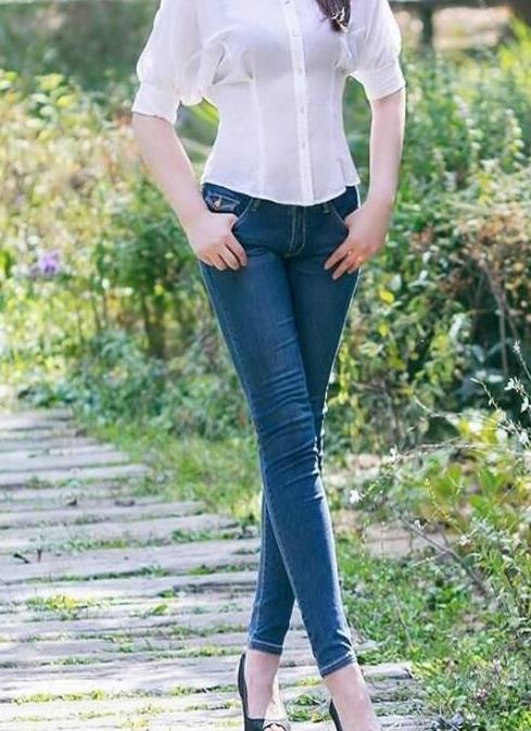 2019春季牛仔裤小姐姐清新时尚：青春活力有魅力