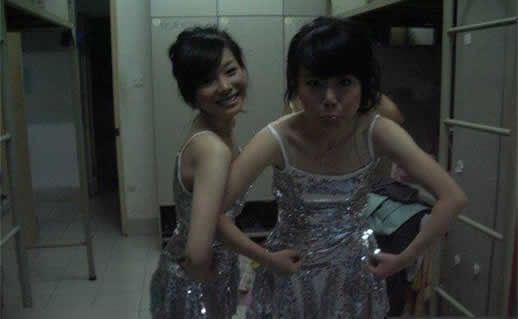 女生宿舍的秘密图片：美好的时刻欢乐无拘无束（图）