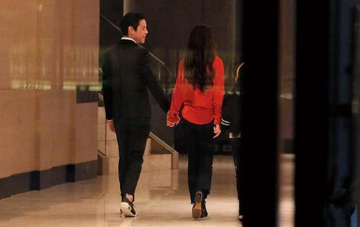 向佐求婚郭碧婷成功牵手:订婚宴始末过程 向佐求婚郭碧婷成功牵手:订婚宴始末过程