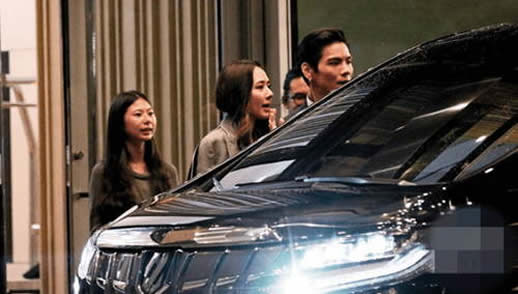 向佐求婚郭碧婷成功牵手:订婚宴始末过程 向佐求婚郭碧婷成功牵手:订婚宴始末过程