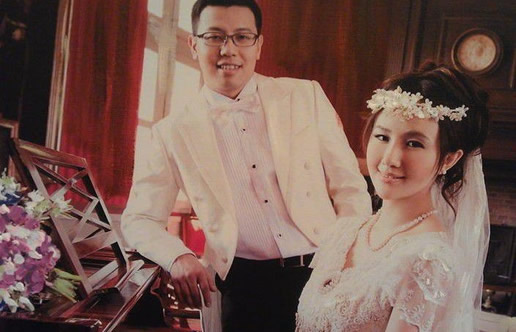 孟瑶与商人周磊于2011年8月6日结婚.