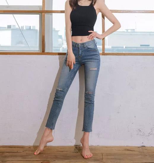 甜美动人修身显瘦牛仔裤：清新雅丽甜美女神范