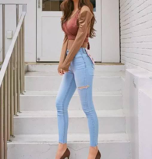 甜美动人修身显瘦牛仔裤：清新雅丽甜美女神范