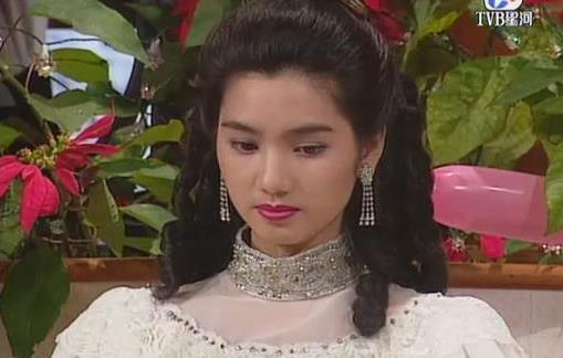 张丹峰的老婆年轻照片好惊艳:洪欣颜值确实美(图) 张丹峰的老婆年轻照片好惊艳:洪欣颜值确实美(图)