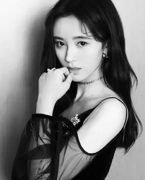 鞠婧祎小时候的初恋脸:鞠婧祎美照不愧四千年美女 鞠婧祎小时候的初恋脸:鞠婧祎美照不愧四千年美女