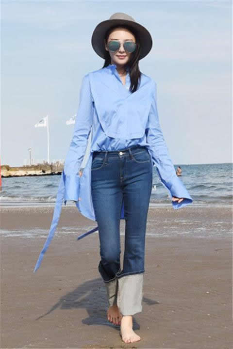 张雨绮牛仔裤照片曝光：好身材就这么简单随性