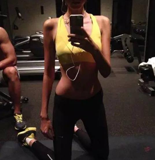 张雨绮性感健身照片：身材好到爆（明星健身照盘点）