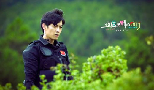 陈晓推女演员引吐槽是什么梗：揭这一瞬间视频动作画面