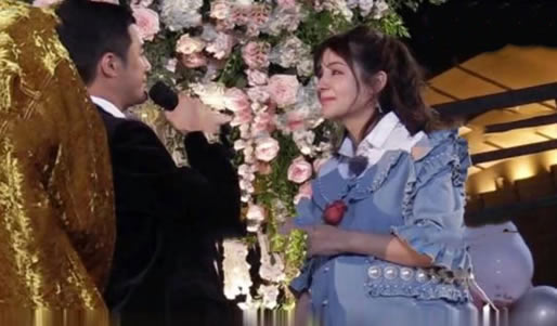 姜潮求婚视频曝光:画面过程是这样可见用心了 姜潮求婚视频曝光:画面过程是这样可见用心了