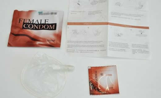 女用避孕套使用方式教程：女用避孕套方法演示（真人）