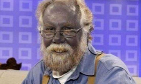 疑似穿越者的照片:这些照片令人惊异了 疑似穿越者的照片:这些照片令人惊异了