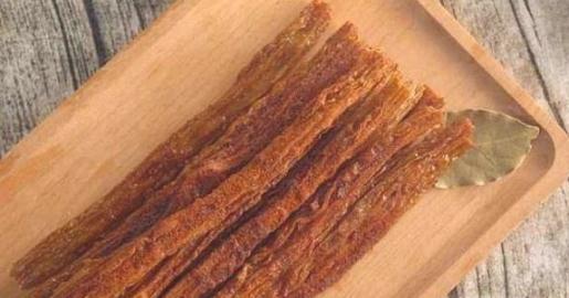 吃辣条提神致发烧原因曝光：常吃辣条有这些危害你知道吗