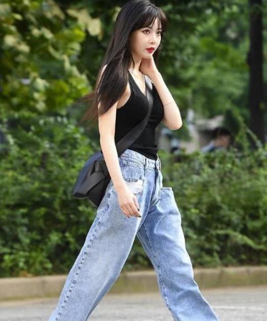 性感小野马泫雅大尺度照片:小野马泫雅事件引热议 性感小野马泫雅大尺度照片:小野马泫雅事件引热议