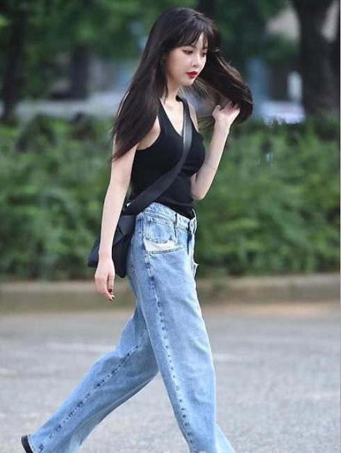 性感小野马泫雅大尺度照片:小野马泫雅事件引热议 性感小野马泫雅大尺度照片:小野马泫雅事件引热议