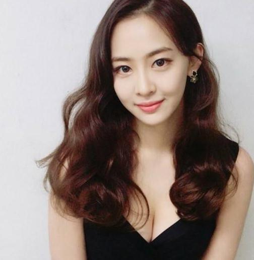 韩国女团十大美女颜值担当：青春靓丽肤白貌美身材有料