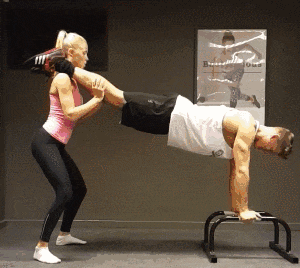 双人配合健身动作GIF动图：11种方法Gif图解