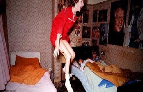 鬼魂是怎么回事:鬼魂究竟是什么(20个灵异事件) 鬼魂是怎么回事:鬼魂究竟是什么(20个灵异事件)