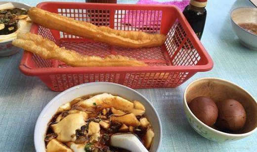 卖油条年入30万:摆摊卖油条利润这么大吗 卖油条年入30万:摆摊卖油条利润这么大吗