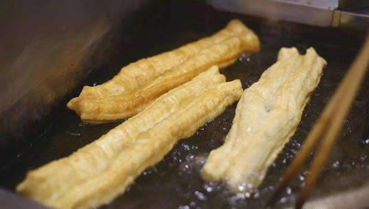 卖油条年入30万:摆摊卖油条利润这么大吗 卖油条年入30万:摆摊卖油条利润这么大吗