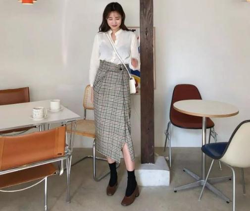 2019衬衫流行搭配女：流行的穿搭你怎么能错过？