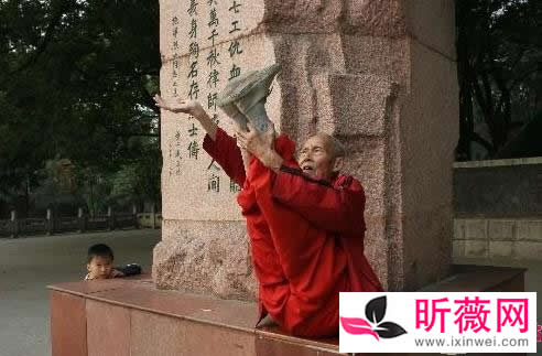 苦逼的哥还不如个老汉