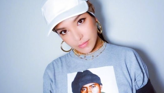 江映蓉拍MV险出事:惊魂画面揭到底是怎么回事 江映蓉拍MV险出事:惊魂画面揭到底是怎么回事