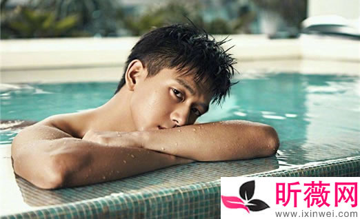 李现凸起12厘米什么梗:李现凸起照片究竟怎么回事 李现凸起12厘米什么梗:李现凸起照片究竟怎么回事