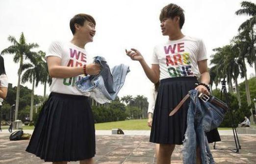 台湾高中男生穿裙怎么回事男生穿裙子照片你赞同吗