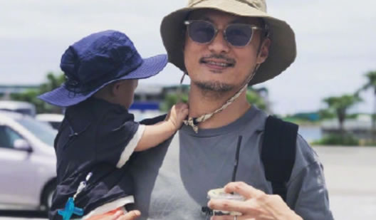 余文乐童年全裸照:喜感十足(私密被曝光)余文乐童年全裸照怎么回事:喜感十足的私密照纷纷称赞 余文乐童年全裸照怎么回事:喜感十足的私密照纷纷称赞