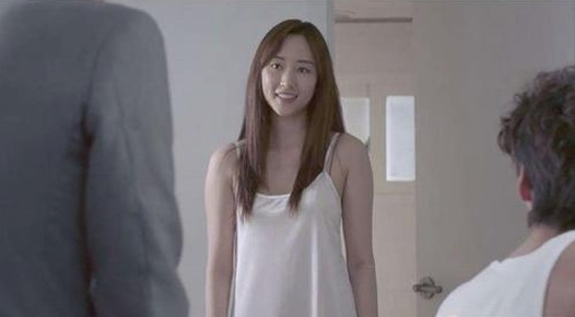 女人勾引男人10个动作：老婆十大动作让老公更爱爱你